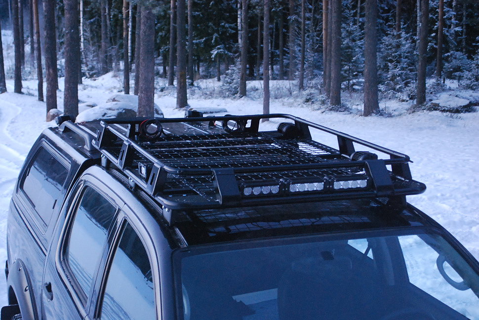 Силовой обвес Toyota Hilux экспедиционный багажник