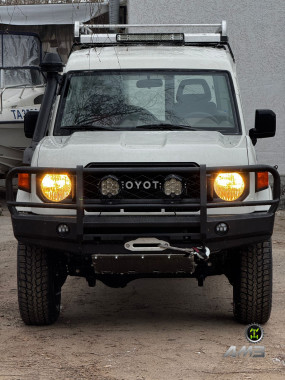 Силовой бампер передний Toyota Land Cruiser 76, 78 (2023-н.в.) (серия С)